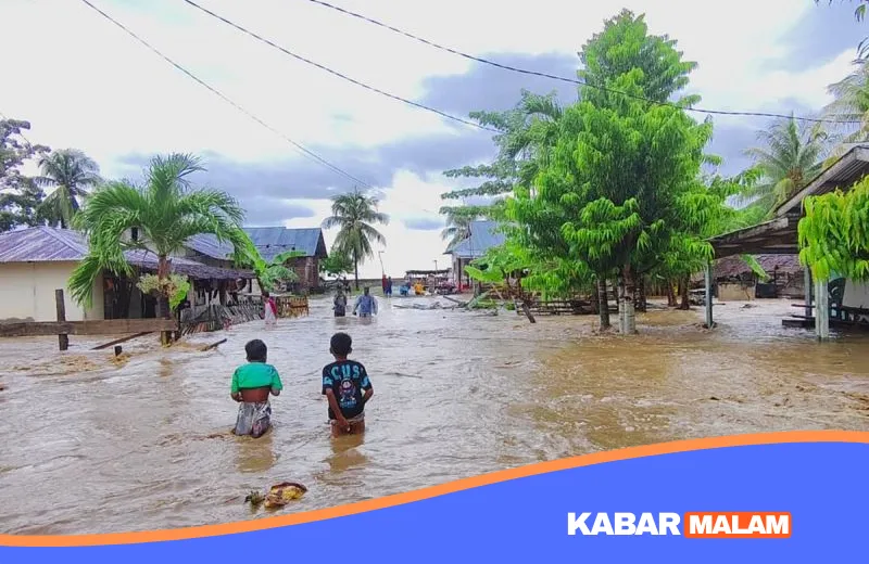 Sulteng Mencekam! Puluhan Rumah di Banggai dan Morowali Diterjang Banjir Bandang