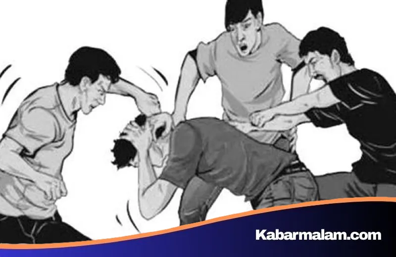 Apes! Maling Motor di Tanjung Duren Terkepung, Diikat di Tiang Listrik Usai Diamuk Massa