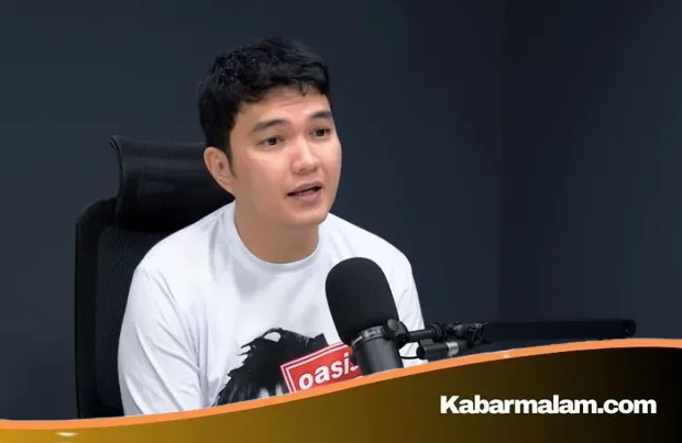 Berkah Berujung Musibah, Ponsel Aldi Taher 'Lumpuh' Usai Diserbu 10 Ribu Pesan Pembeli Burger