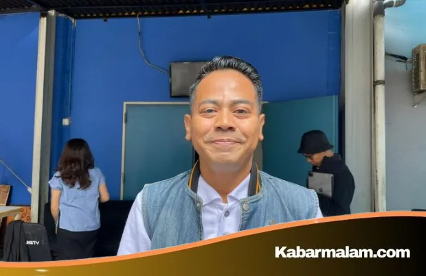 Bukan Sekadar Guyon, Yadi Sembako dan Kolega Komedian Serius Garap Boyband The Boys Job