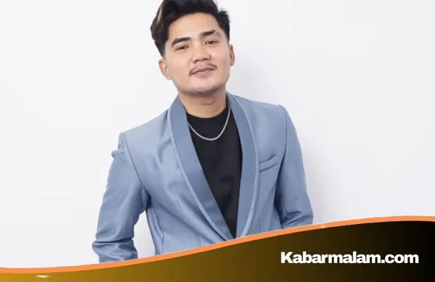 Kisah Inspiratif Syahriyadi, Mantan Penjaga Kedai yang Kini Getarkan Panggung Musik Lewat Lagu Banjar