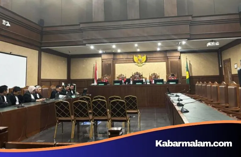 Kursi Pengacara Kosong, Sidang Kasus Korupsi Chromebook Nadiem Makarim Resmi Ditunda