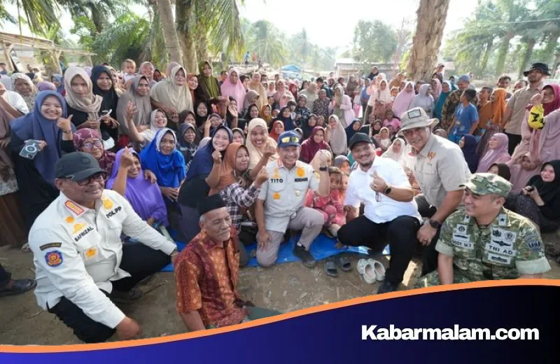 Menembus Keterbatasan, Tito Karnavian Serap Aspirasi Warga Sekumur di Atas Tikar