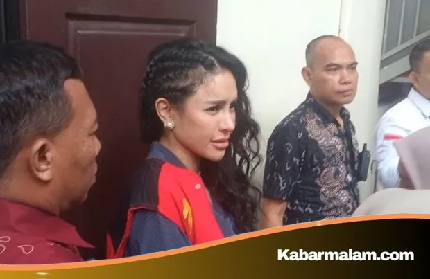 Merasa Dianaktirikan, Tim Hukum Nikita Mirzani Adukan Hakim PN Jaksel ke Komisi Yudisial