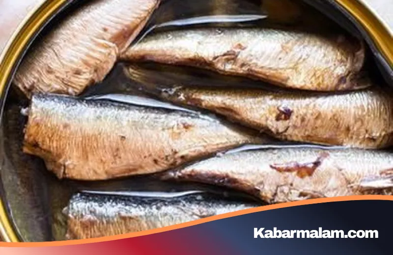 Rahasia Kulit Berkilau ala Model Victoria’s Secret: Benarkah Sarden Kalengan Adalah 'Botox Alami'?