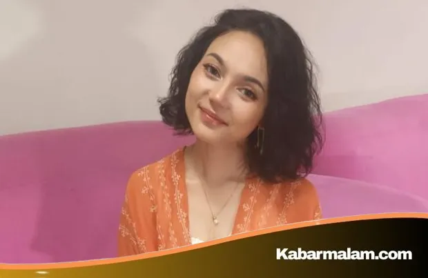 Rahasia Wajah Segar Rina Nose: Operasi Plastik 'Natural' yang Justru Banjir Pujian Netizen