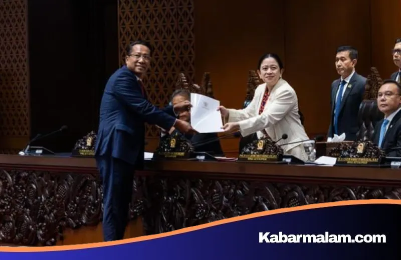 Sejarah Baru! Puan Maharani Sahkan UU PPRT Setelah 22 Tahun Menanti dan UU Pelindungan Saksi