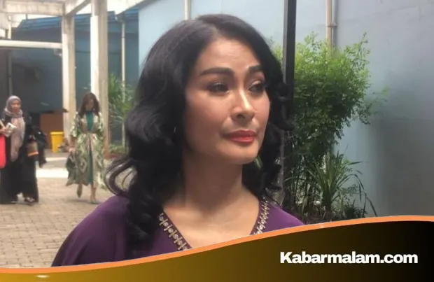 Tak Tergiur Tren Nikah Muda, Iis Dahlia Ungkap Alasan Belum Ingin Cari Mantu