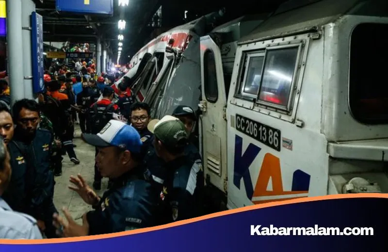 Update Tragedi Tabrakan Kereta di Bekasi: 4 Nyawa Melayang, Puluhan Korban Berhasil Dievakuasi
