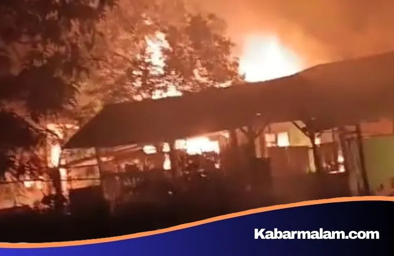 Amuk Massa di Mesuji: Pondok Pesantren Dibakar Buntut Isu Pencabulan oleh Pimpinan
