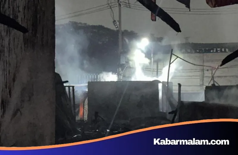Amukan Si Jago Merah di Gandamekar Bekasi: Permukiman Padat Hangus Dilalap Api