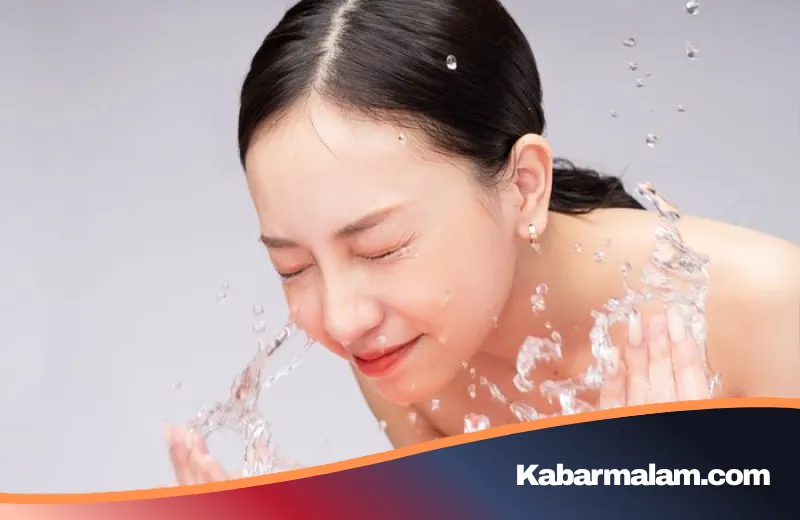 Berapa Kali Sebaiknya Cuci Muka dalam Sehari? Simak Penjelasan Lengkap Pakar Dermatologi