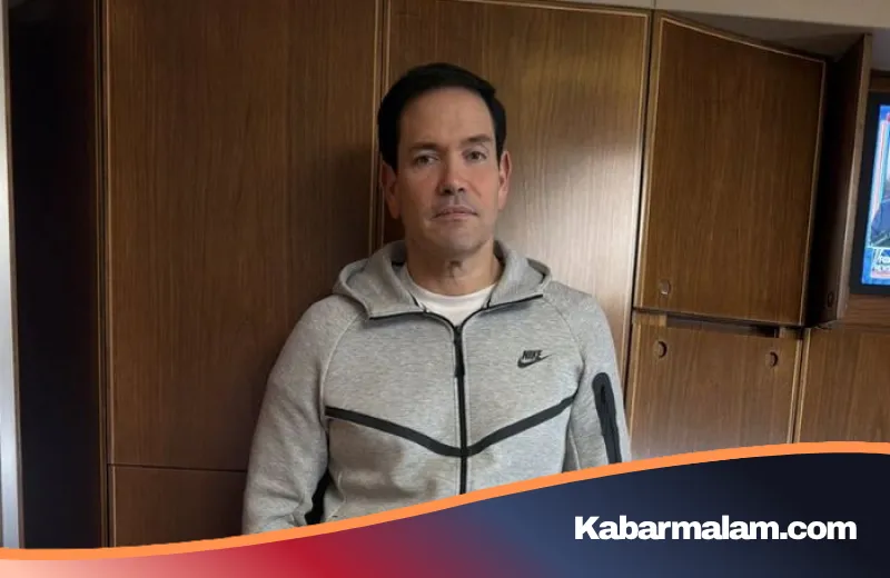 Diplomasi Gaya Santai: Saat Tracksuit Nike Marco Rubio Guncang Jagat Maya