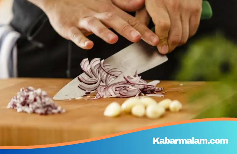 Efektifkah Bawang dan Lemon Penetral Kolesterol Usai Santap Daging? Simak Penjelasan Medis Ini