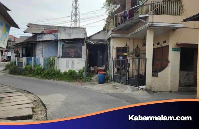 Geger Penampakan 'Pocong' di Ciputat Timur, Warga: Kirain Beneran, Ternyata Ngamen!