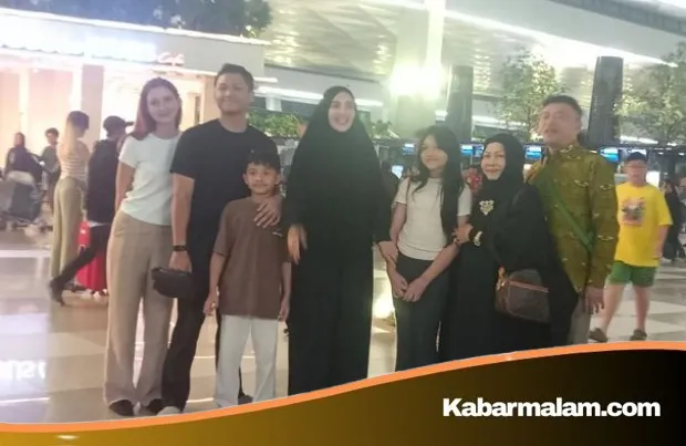 Honeymoon Spiritual di Tanah Suci, Anang Hermansyah dan Ashanty Berangkat Haji Setelah Menanti 8 Tahun