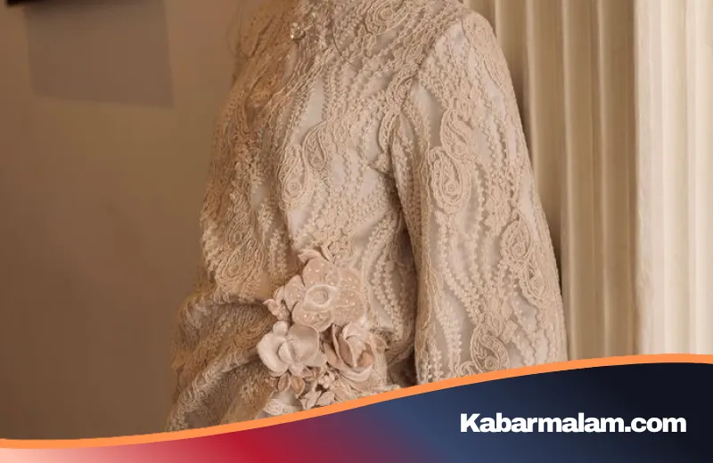 Kiat Ayu Dyah Andari Menjaga Eksistensi di Tengah Gempuran Fast Fashion: Mengandalkan Orisinalitas dan Nilai Personal