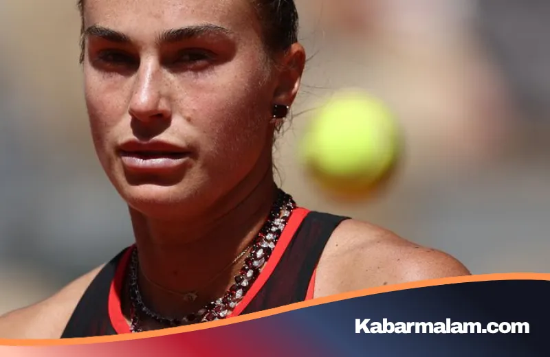 Kilau Mewah Aryna Sabalenka di French Open 2026: Kenakan Perhiasan Garnet 125 Karat yang Ikonik
