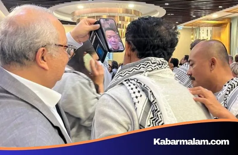 Momen Haru 9 Relawan Indonesia Global Sumud Flotilla Tiba di Istanbul, Menlu Sugiono Pastikan Kepulangan Aman