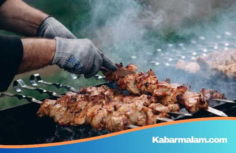 Perut Terasa Begah Usai Pesta Daging? Ini Penjelasan Medis Mengapa Anda Tak Butuh Detoks