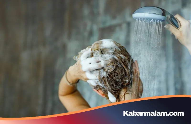 Sabun Batang vs Cair: Mana yang Paling Ampuh Menjaga Kelembapan Kulit Anda?