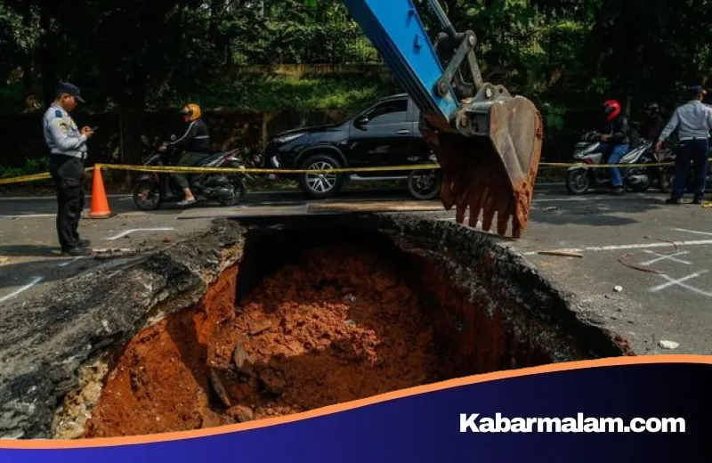 Sudin SDA Jaksel Kebut Perbaikan Jalan Amblas Lenteng Agung, Targetkan Jalur Utama Lancar dalam 3 Hari