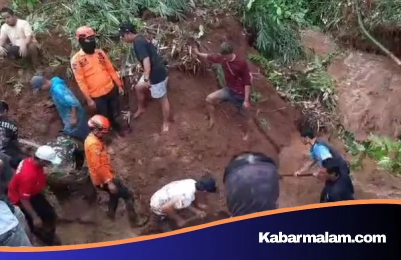Tragedi di Dramaga Bogor: Seorang Pria Tertimbun Longsor Saat Merapikan Pohon Bambu