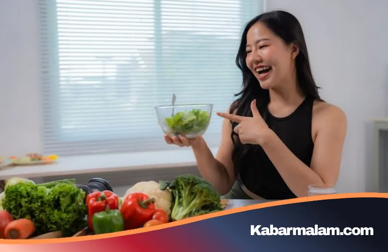 Tren 'Eating Your Skincare' Viral di TikTok: Rahasia Kulit Glowing Ternyata Berawal dari Piring?