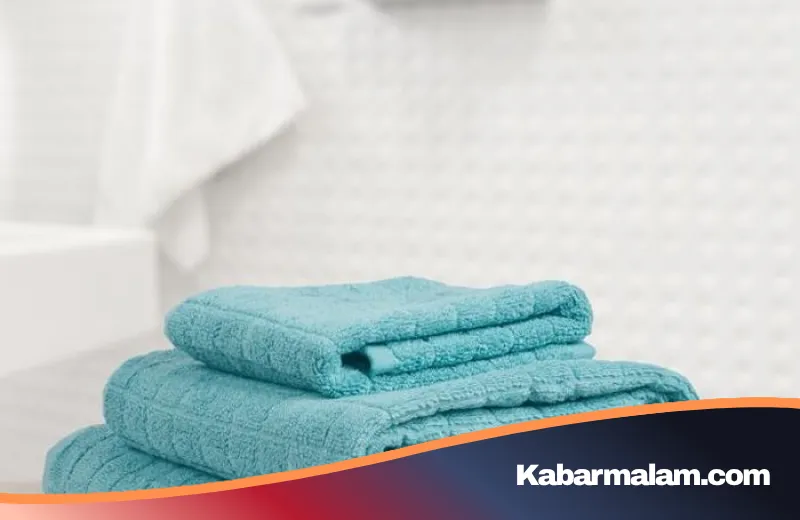 Waspada Sarang Bakteri di Kamar Mandi: Inilah Panduan Lengkap Kapan Harus Mencuci dan Mengganti Handuk Anda