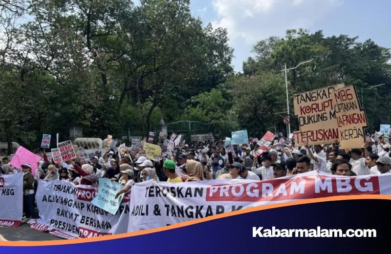 Aksi Damai di Patung Kuda: Ribuan Warga Jakarta Timur Pasang Badan Kawal Program Makan Bergizi Gratis