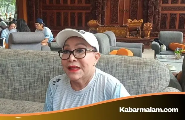 Enggan Pensiun di Usia 70 Tahun, Mpok Atiek Ungkap Tubuhnya Malah Ambruk Jika Berhenti Bekerja