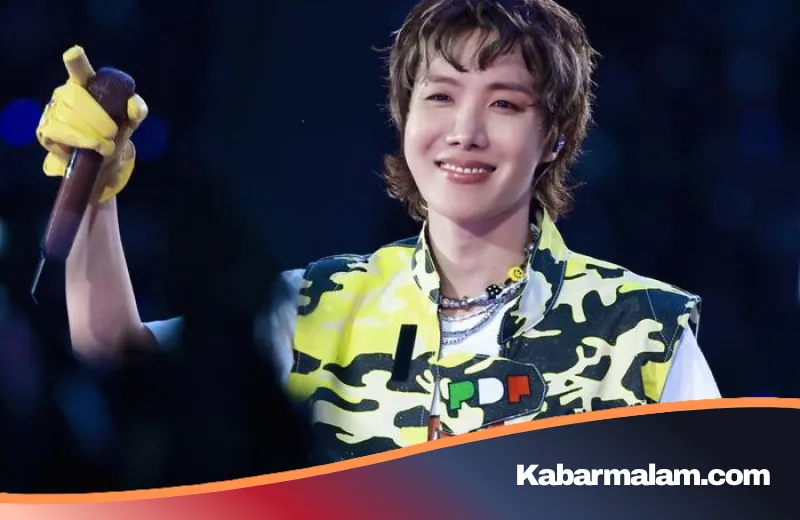 J-Hope BTS Gemparkan Busan dengan Vest Pertamina Enduro VR46, Gaya Streetwear-nya Jadi Sorotan Global