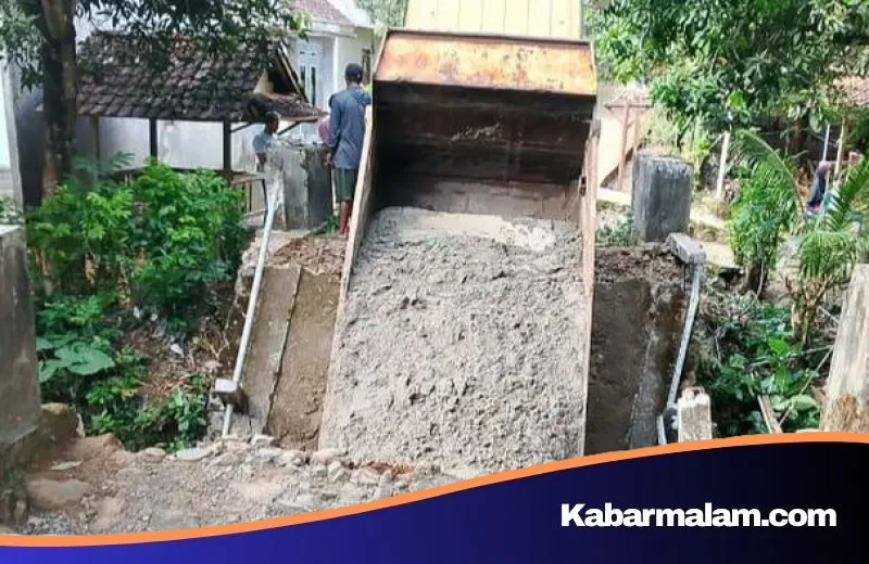 Jembatan Vital di Sumur Pandeglang Ambruk, Akses Utama Antardesa Lumpuh Total