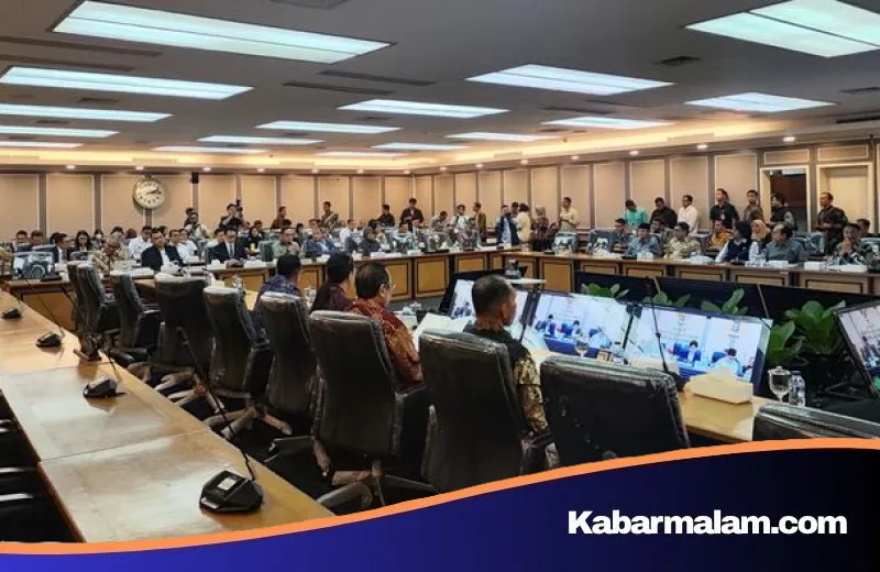 Langkah Strategis Pansus DPR Perjuangkan RUU Daerah Kepulauan Bersama Pemerintah