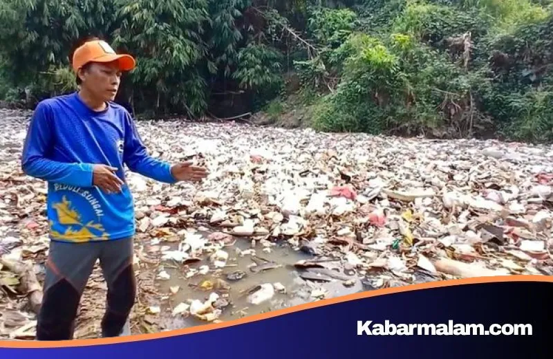 Mengembalikan Aliran Sungai Cibanten: Sinergi Pemerintah dan Relawan Angkut 15 Ton Sampah di Kota Serang