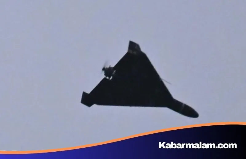 Misteri Formasi Drone 'Ubur-ubur' Iran hingga Memanasnya Diplomasi Global: Rangkuman Berita Internasional Terkini