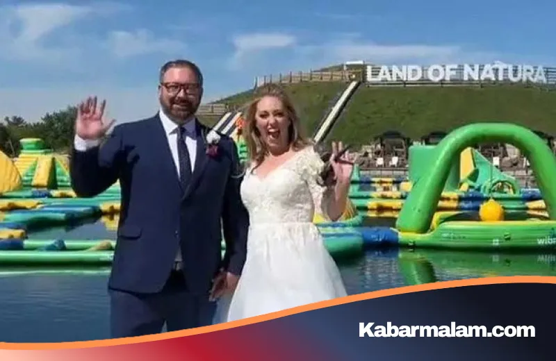 Pecahkan Rekor Dunia! Pasangan Ini Menikah Sambil Meluncur di Perosotan Air dengan Gaun Pengantin