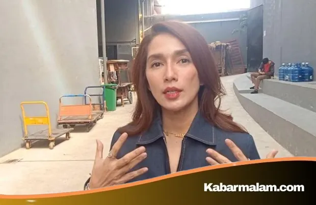 Rahasia Dapur Terungkap! Ussy Sulistiawaty Beberkan Kepribadian Ganda Andhika Pratama
