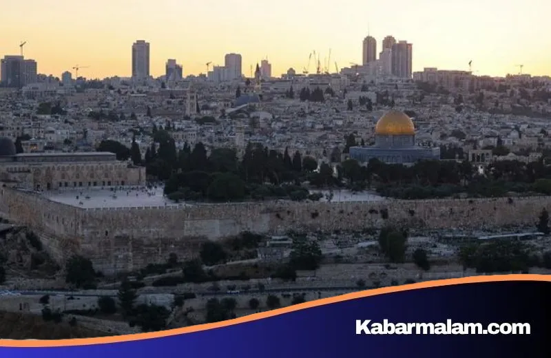 RI dan 7 Negara Muslim Bersatu, Kecam Keras Pengibaran Bendera Israel di Kompleks Masjid Al-Aqsa