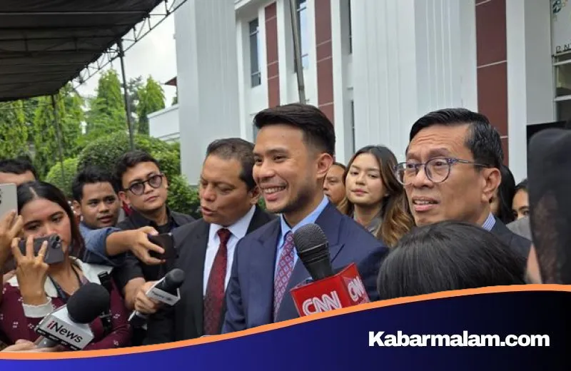 Siap Akhiri Polemik Ijazah Palsu, Jokowi Bakal Hadiri Sidang dr Tifa dan Tunjukkan Bukti Asli